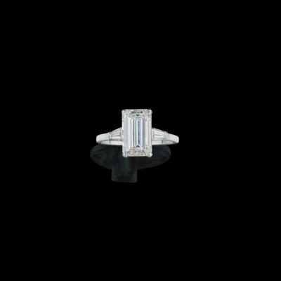 A diamond ring by Bulgari 4.01 ct - Gioielli scelti