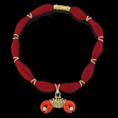 A diamond and coral cancer necklace - Gioielli scelti