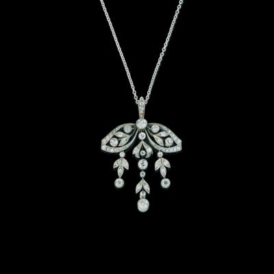 A diamond pendant total weight c. 2 ct - Exquisite Jewels