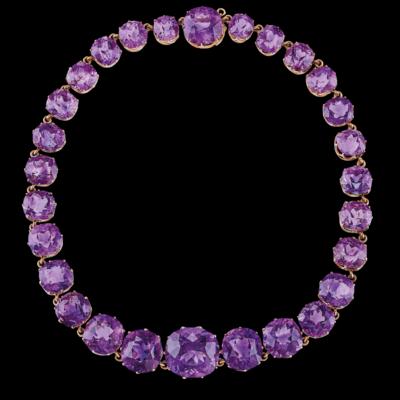 An Amethyst Necklace, Total Weight c. 212 ct - Gioielli scelti