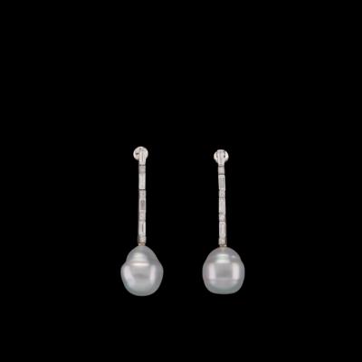A Pair of Diamond and Cultured Pearl Ear Pendants, Total Weight c. 0.60 ct - Exquisite Jewels