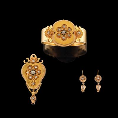 A Diamond Jewellery Set, Total Weight c. 0.80 ct - Gioielli scelti