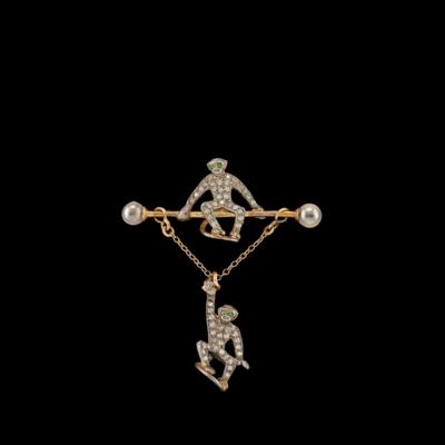 A Monkey Swing Diamond Brooch, Total Weight c. 0.50 ct - Exkluzivní šperky