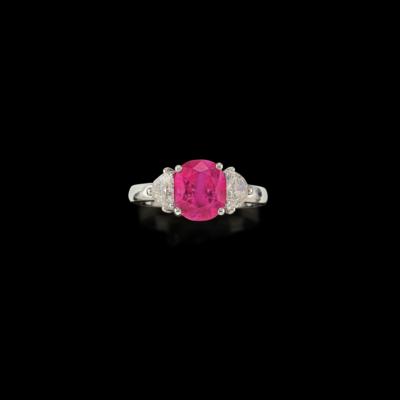 A Diamond Ring with Untreated Burmese Ruby 4.39 ct - Exquisite Jewels