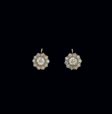 A pair of old-cut diamond ear pendants, total weight c. 2.40 ct - Exkluzivní šperky