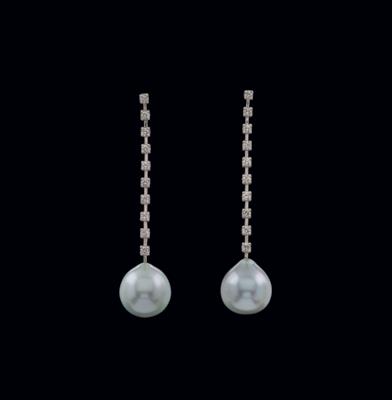 A pair of brilliant and South Sea cultured pearl ear stud pendants - Exquisite Jewels