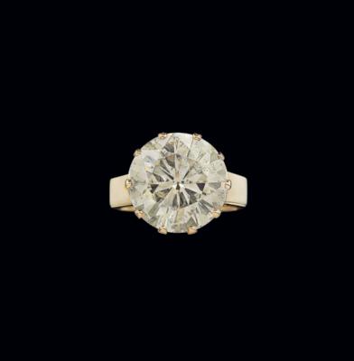 A brilliant solitaire ring c. 10.39 ct - Exkluzivní šperky