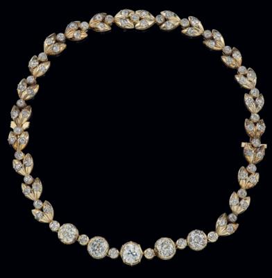 A diamond necklace total weight c. 17 ct from an old European aristocratic collection - Exquisite Jewels