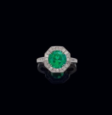 An emerald ring by Tiffany & Co, c. 2.40 ct - Exkluzivní šperky