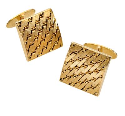 A pair of cufflinks - Náramkové a kapesní hodinky