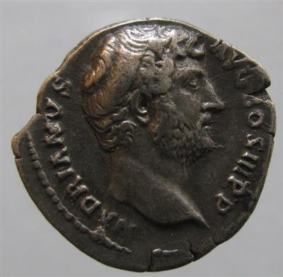 Hadrianus 117-138 - Monete, medaglie e cartamoneta