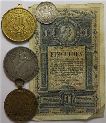 International (ca. 305 Stück, dabei 5 AR) - Coins and medals