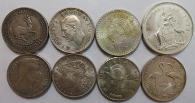 International (ca. 14 Stück AR) - Coins and medals