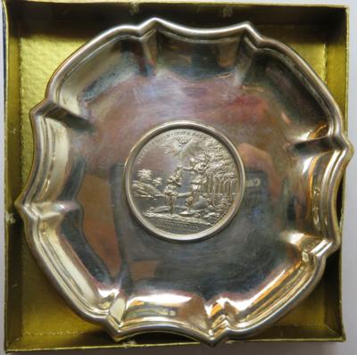 Taufmedaille von Zimpel in schöner Silberschale montiert - Monete e medaglie