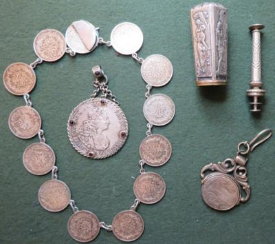 Münzschmuck und Ähnliches (5 Teile) - Monete e medaglie