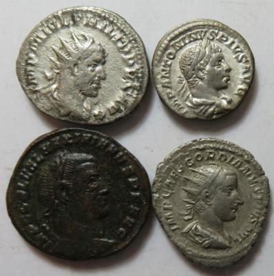 Römische Kaiserzeit (4 Stk., davon 3 AR/BIL) - Coins and medals