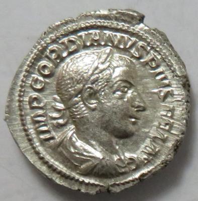 Gordianus III. 238-244 - Mince a medaile