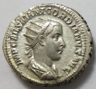 Gordianus III. 238-244 - Mince a medaile