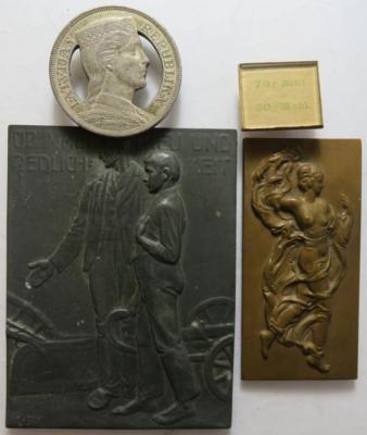 Plaketten und Münzschmuck (4 Stück) - Mince a medaile