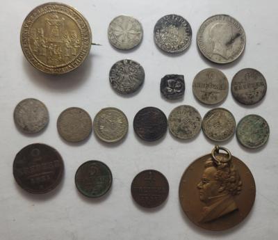 RDR/Österreich (ca. 15 AR + 4 AE) - Münzen und Medaillen