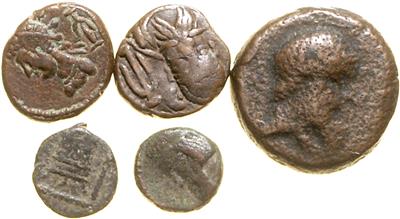 Parthische Bronzemünzen - Mince a medaile