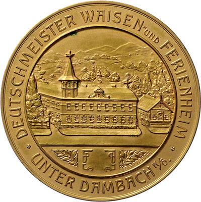 (22 Stk.) Medaillen und Plaketten u. a. AE versilberte Medaille auf die Handreliquie des Hl. Stephan 1938, - Coins, medals and paper money
