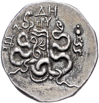 Pergamon - Mince, medaile a papírové peníze