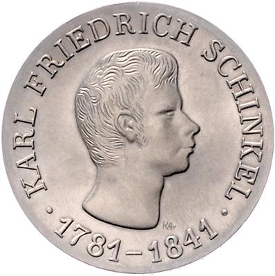 DDR - Mince, medaile a papírové peníze