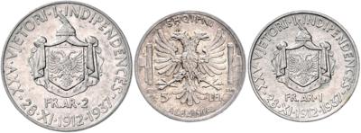 Albanien - Coins, medals and paper money