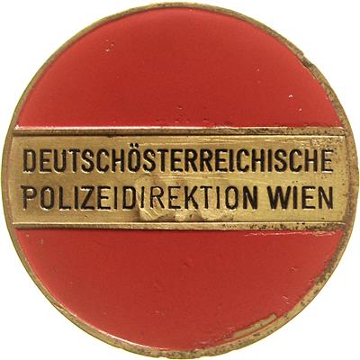 Dienstabzeichen "Deutschösterreichische Polizeidirektion Wien", - Orders and decorations