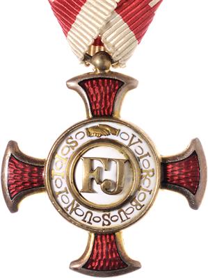 Goldenes Verdienstkreuz, - Orders and decorations
