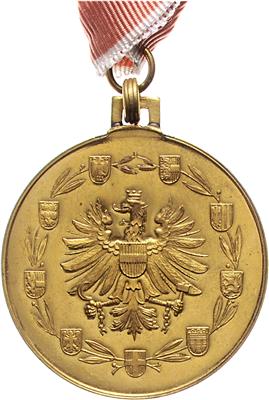 Sammlung Verdienstmedaillen der Republik Österreich, - Řády a vyznamenání