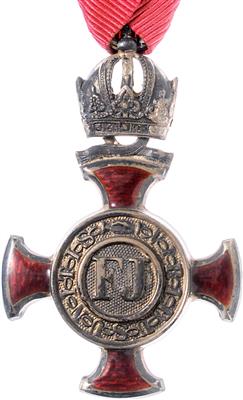 Silbernes Verdienstkreuz mit Krone - Orders and decorations