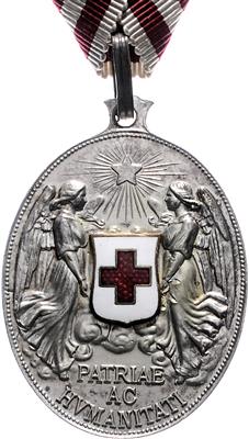 Ehrenmedaille vom Roten Kreuz, - Orders and decorations