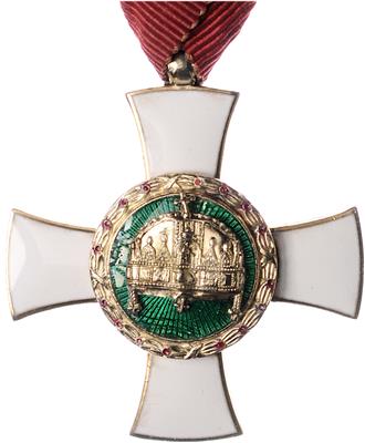 Orden der Heiligen Ungarischen Krone, - Řády a vyznamenání