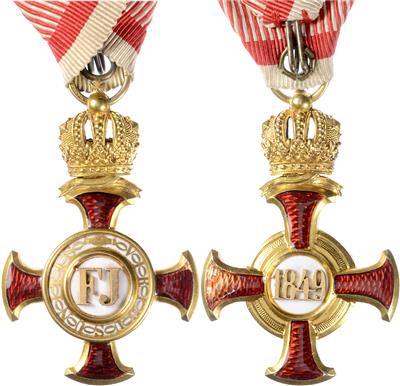Goldenes Verdienstkreuz mit Krone, - Řády a vyznamenání