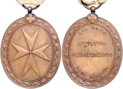 Verdienstmedaille, - Orders and decorations