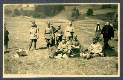 Fotoalbum Frontbesuch Kaiser Karl I. an der Südfront, - Medals and awards