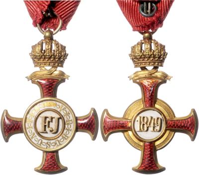 Goldenes Verdienstkreuz mit Krone, - Medals and awards