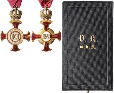 Goldenes Verdienstkreuz mit Krone, - Ordini e riconoscimenti