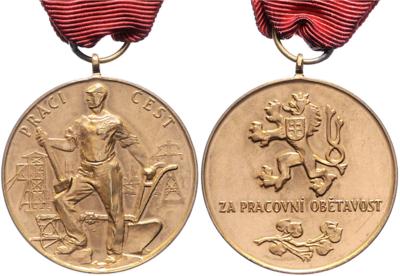Medaille für Arbeitsopferwilligkeit, - Medals and awards
