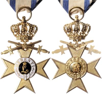 Militär - Verdienstkreuz, - Medaile a vyznamenání