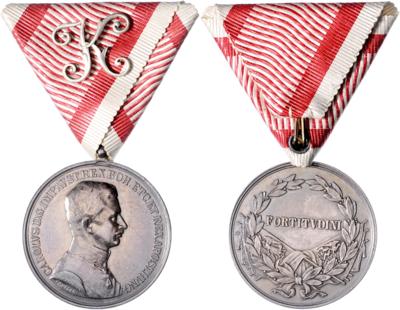 Silberne Tapferkeitsmedaille für Offiziere, - Medaile a vyznamenání