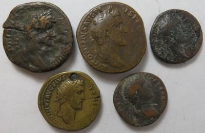 Antoninus Pius 138-161 (ca. 14 Stk. AE) - Münzen und Medaillen