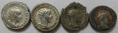 Gordianus III. 238-244 (10 Stk., davon 7 AR/BIL) - Münzen und Medaillen