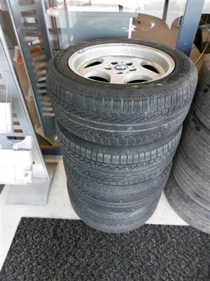 4 Reifen "Pirelli Scorpion" mit Alufelgen, - Cars and vehicles