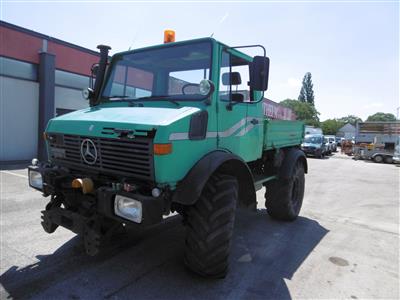 Zugmaschine "Mercedes Benz Unimog Kipper", - Cars and vehicles