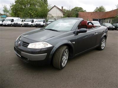 PKW "Renault Megane Coupe Cabriolet 1.6 16V", - Fahrzeuge und Technik