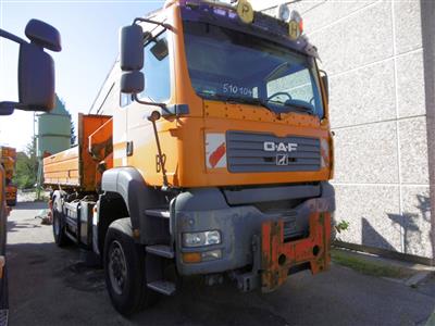 LKW "ÖAF TGA 18.310 4 x 4 BL (Euro 3)" mit Frontladekran "Palfinger PK9001A", - Fahrzeuge und Technik ASFINAG