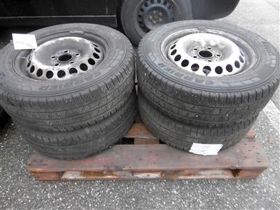 4 Winterreifen "Pirelli Carrier", - Motorová vozidla a technika